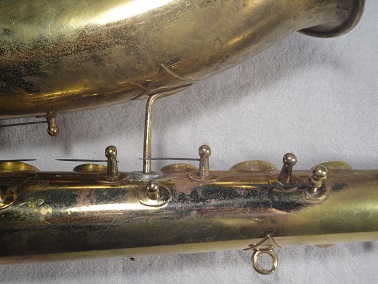 tenor sax bell-body brace before photo